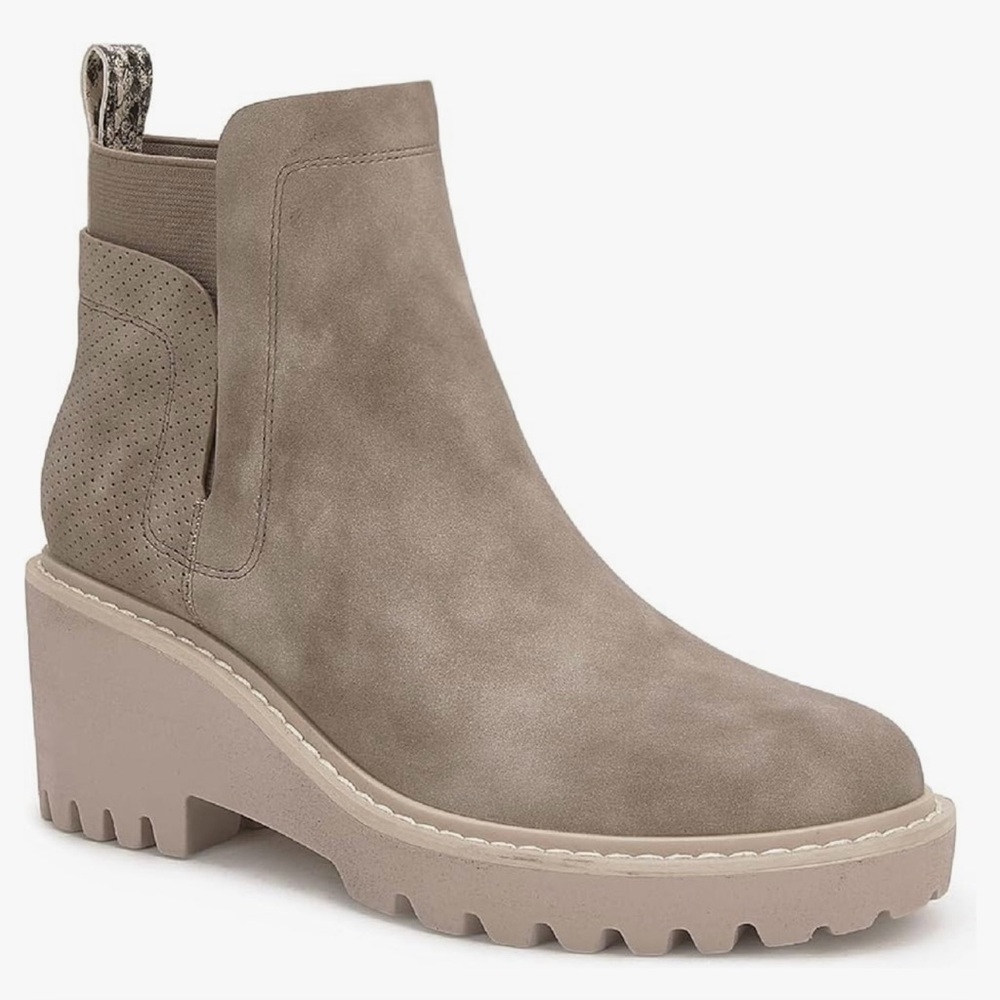 Trish Lucia Womens Platform Lug Sole Chelsea Boots Ankle High Chunky Block Heel